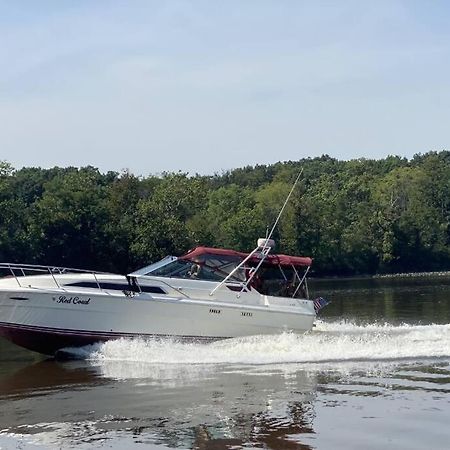 Private Yacht On Catskill Creek Kültér fotó